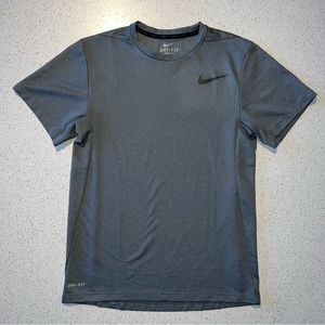 nike tee